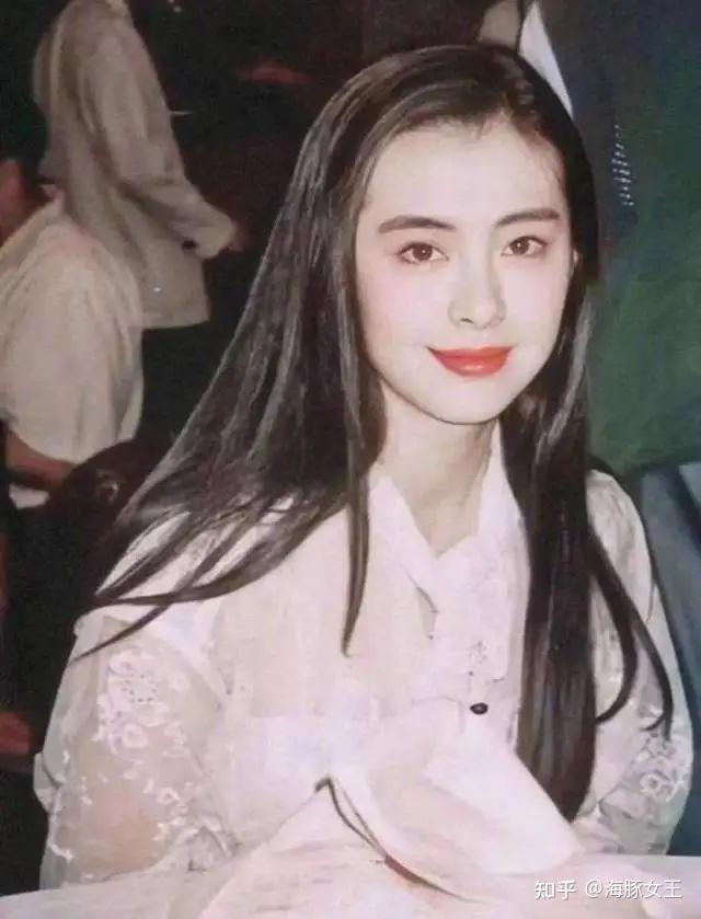 中国最小的女明星_大龄未婚女明星原因_单身女明星