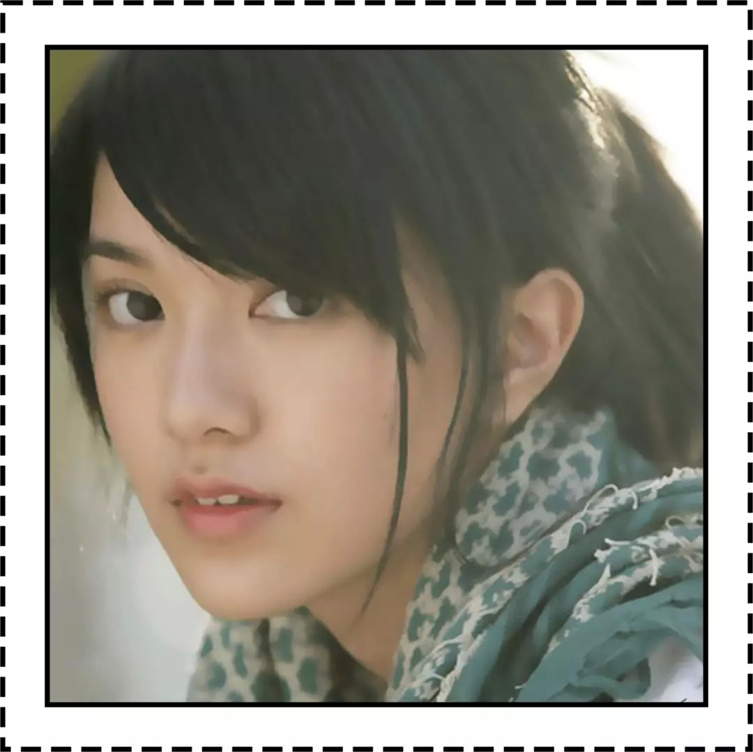 女明星个性短发图片大全_佟丽娅短发时尚感_欧阳娜娜短发造型