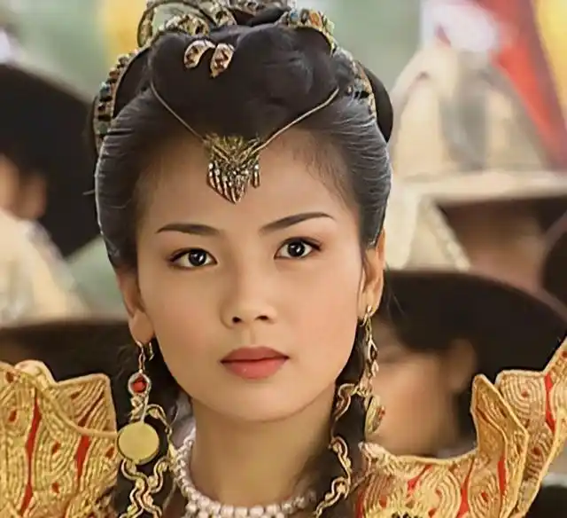 流量改变：明星戏量锐减与转型潮，演员如何稳住口碑？