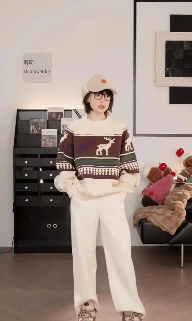 吴昕直播带货转型经历_吴昕直播外国网友英语互动_女明星直播间