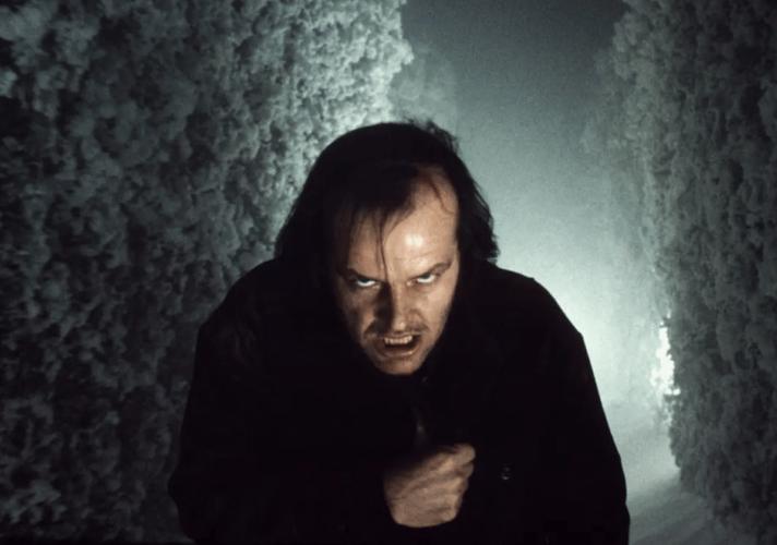 闪灵在线观看：孤独比恶灵更可怕，看懂杰克的绝望