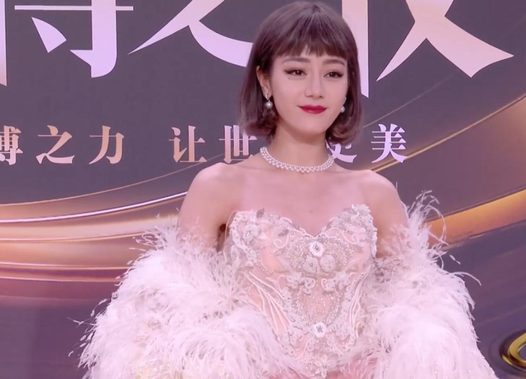 女明星名字图片_红毯女明星造型_范冰冰红毯经典造型